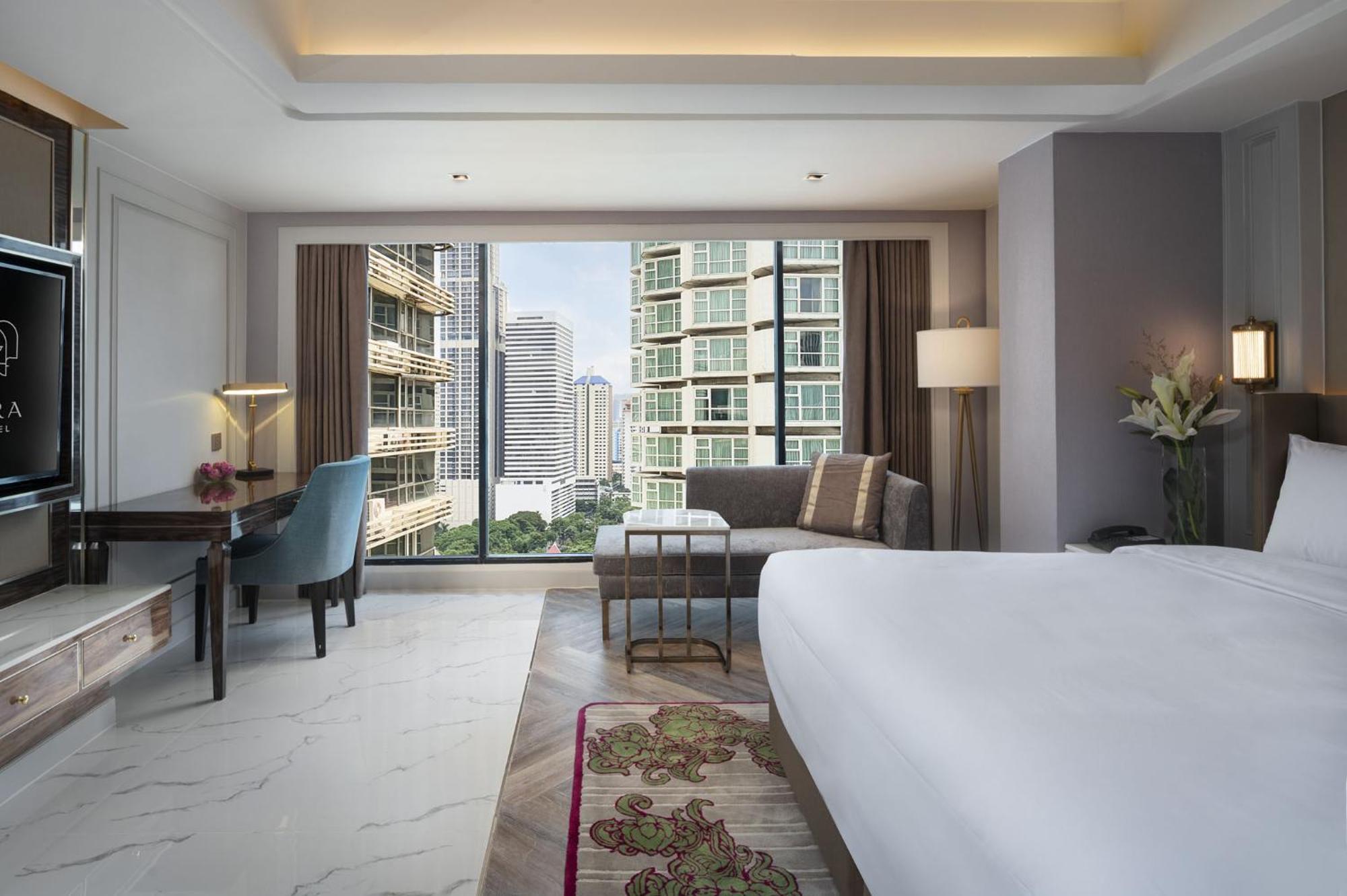Aira Hotel Bangkok Sukhumvit 11 Exterior photo